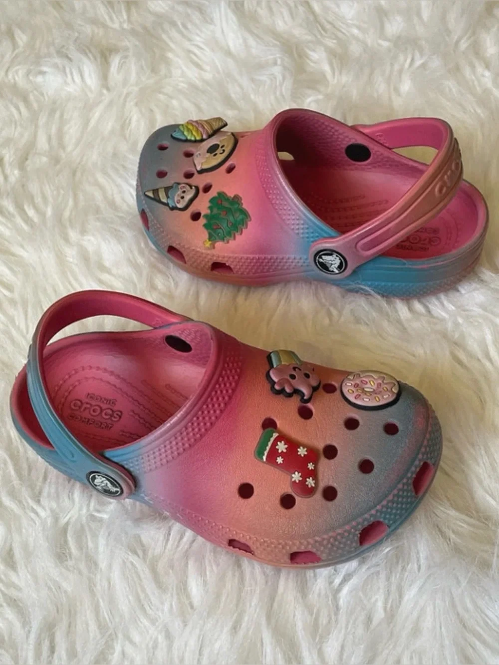 CROCS size 10